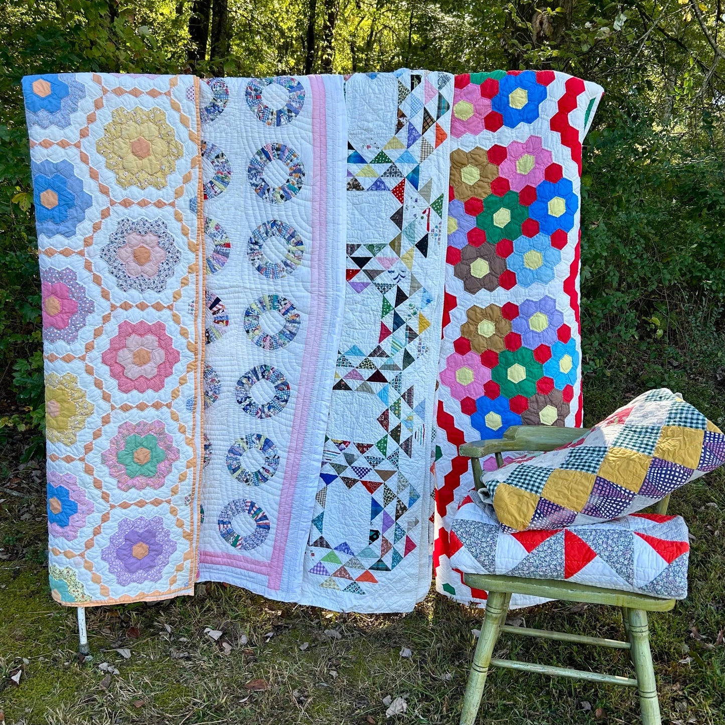 Outstanding Vintage Handmade Dresden Plate Quilt 78x64