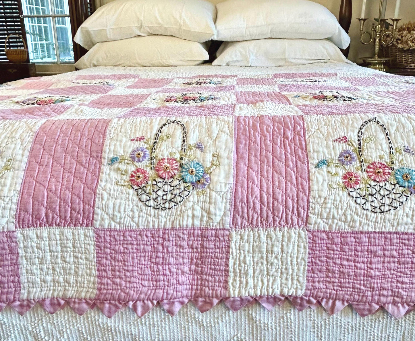 Simply Beautiful Vintage Handmade Embroidered Floral Baskets Pink and White Quilt with Prairie Points Trim