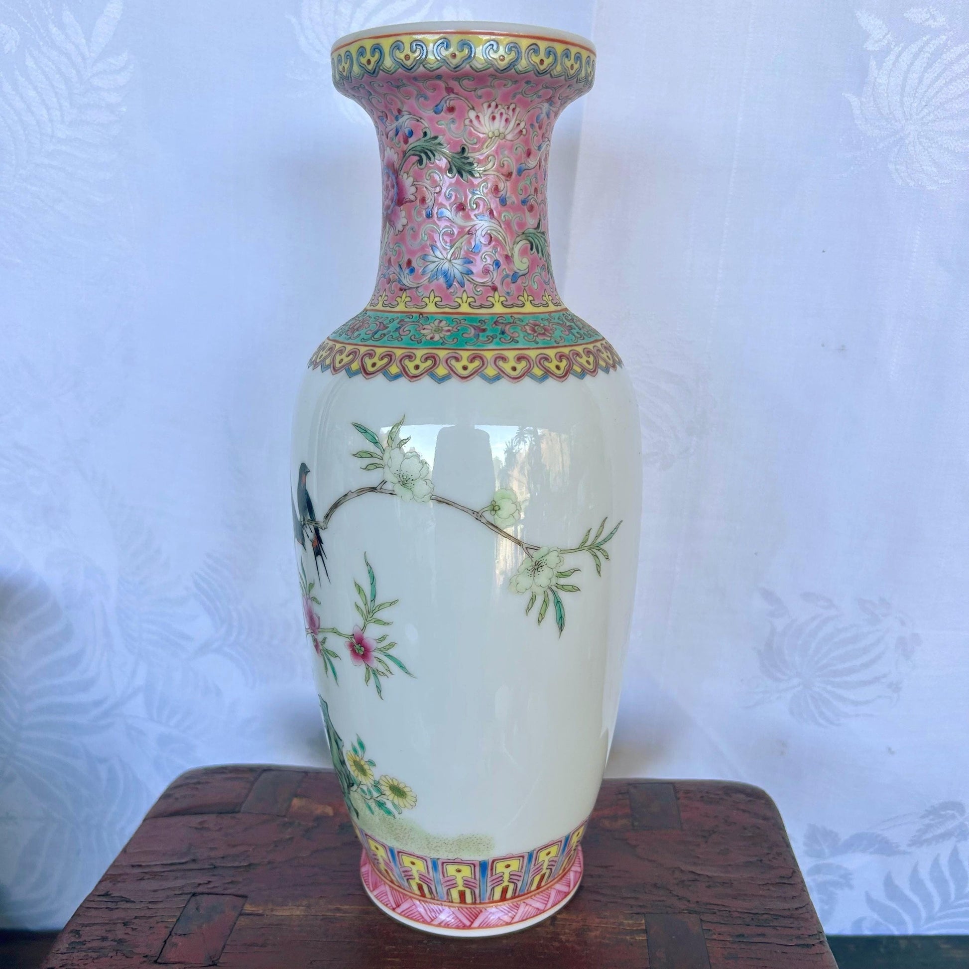 Chinese Famille Rose Medallion Enamel Porcelain Poetry Vase Zhongguo Jingdezhen Zhi