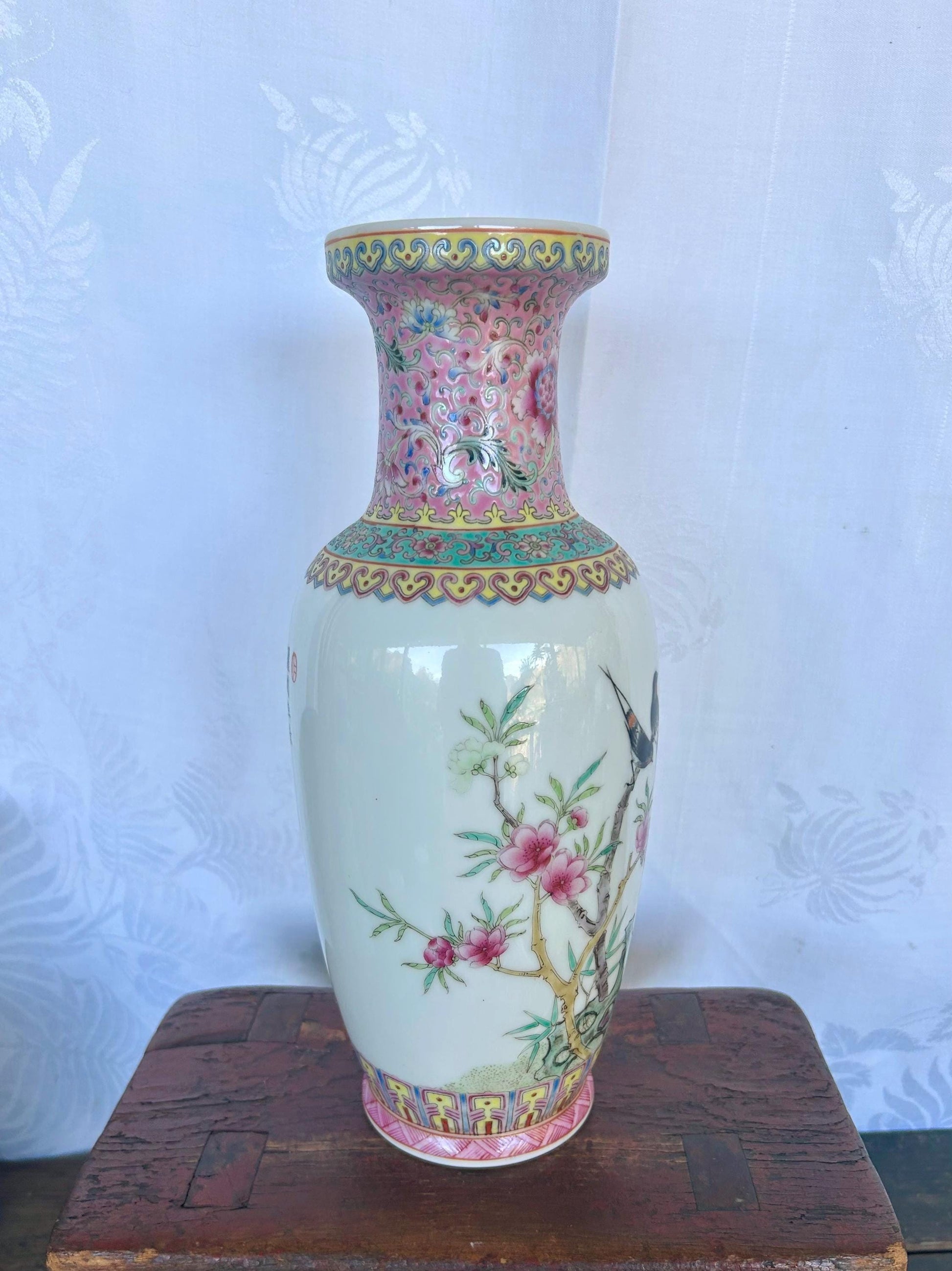 Chinese Famille Rose Medallion Enamel Porcelain Poetry Vase Zhongguo Jingdezhen Zhi