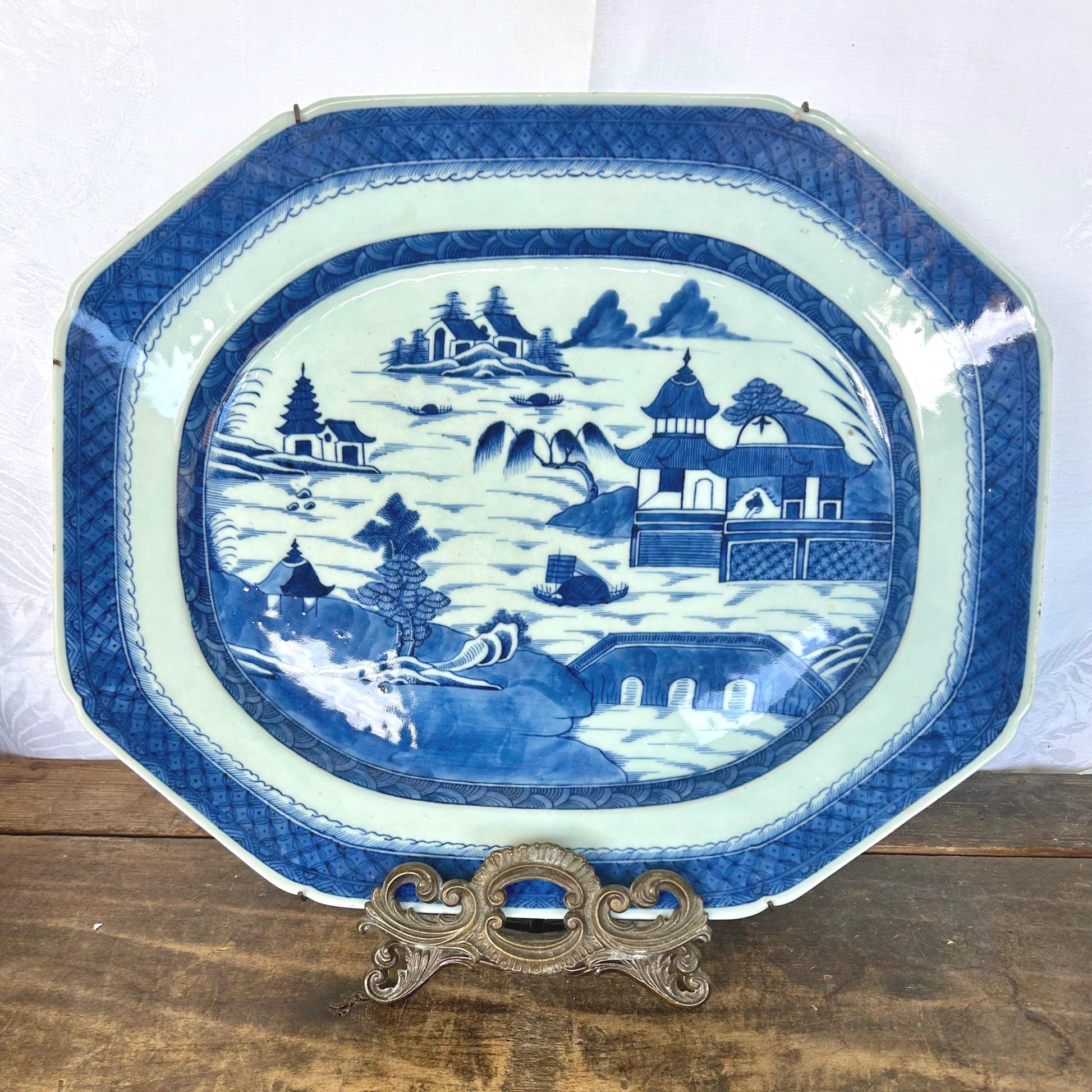 Large Antique 19th Century Blue and White Chinese Export Canton Pattern Octagonal Serving Platter